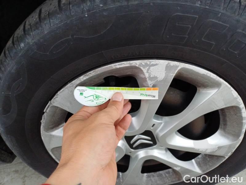 Citroen  C3 CITROEN  / 2016 / 5P / BERLINA BLUEHDI 75 BUSINESS COMBI #53