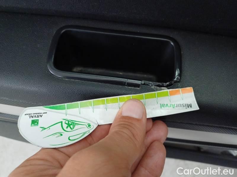 Citroen  C3 CITROEN  / 2016 / 5P / BERLINA BLUEHDI 75 BUSINESS COMBI #68