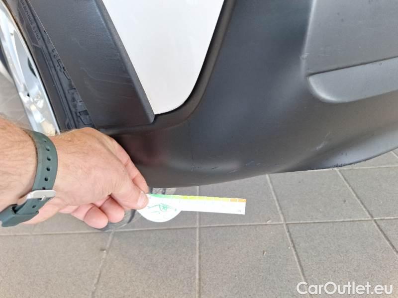 Citroen  C3 CITROEN  / 2016 / 5P / BERLINA BLUEHDI 100 SeS BUSINESS COMBI #87