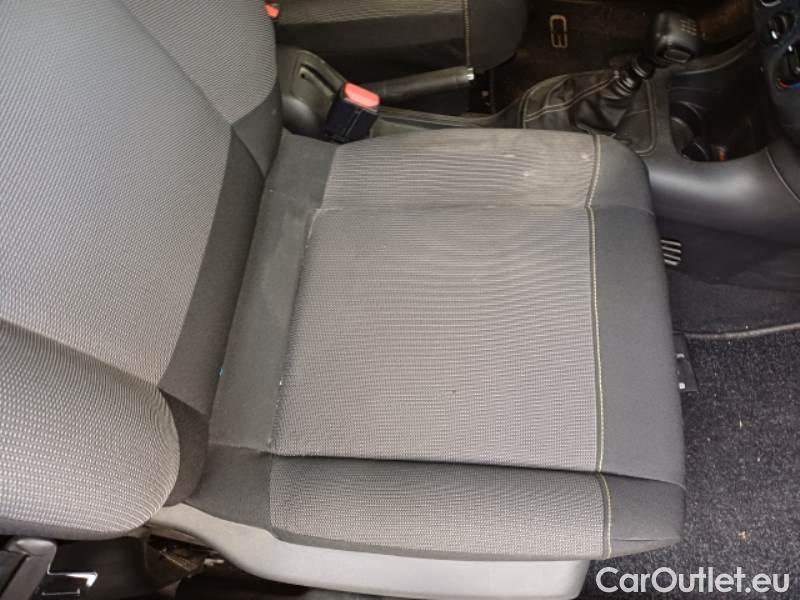 Citroen  C3 CITROEN  / 2020 / 5P / BERLINA BLUEHDI 100 SeS BUSINESS COMBI #112