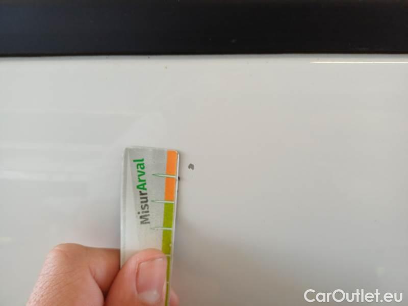 Citroen  C3 CITROEN  / 2020 / 5P / BERLINA BLUEHDI 100 SeS BUSINESS COMBI #82