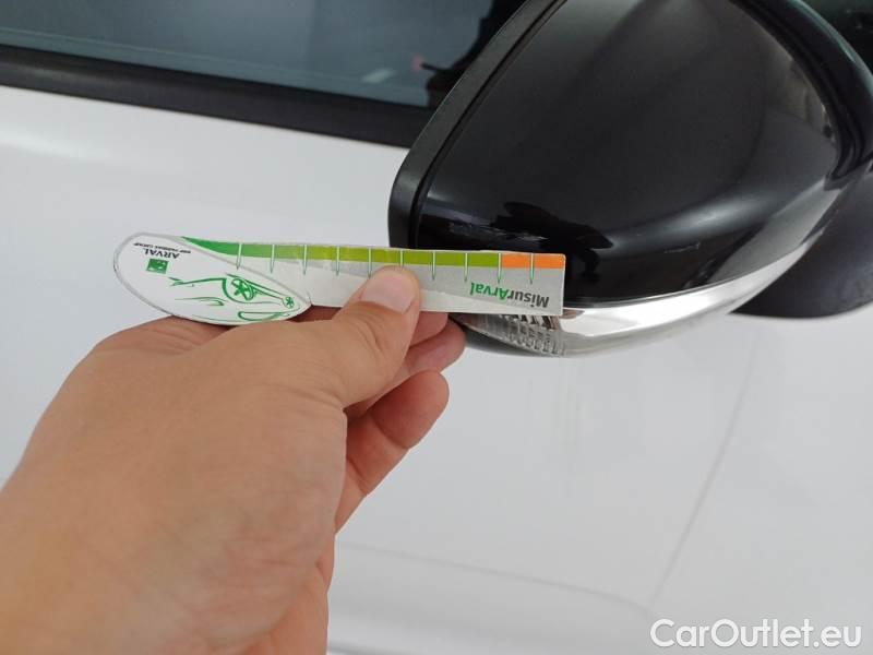 Citroen  C3 CITROEN  / 2016 / 5P / BERLINA BLUEHDI 75 BUSINESS COMBI #39