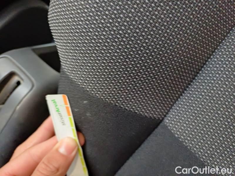 Citroen  C3 CITROEN  / 2020 / 5P / BERLINA BLUEHDI 100 SeS BUSINESS COMBI #107