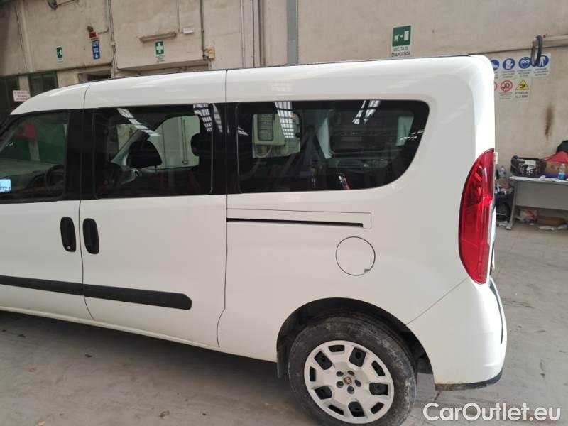 Fiat  Doblo FIAT DOBLÒ CARGO / 2014 / 5P / COMBI MAXI LH1 LOUNGE 1.6 MJET 105CV E6D N1 #40