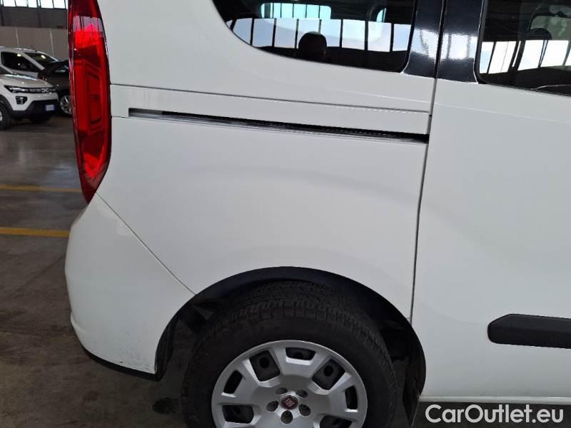 Fiat  Doblo FIAT DOBLÒ CARGO / 2014 / 5P / COMBI CH1 LOUNGE 1.6 MJET 120CV E6D N1 #44