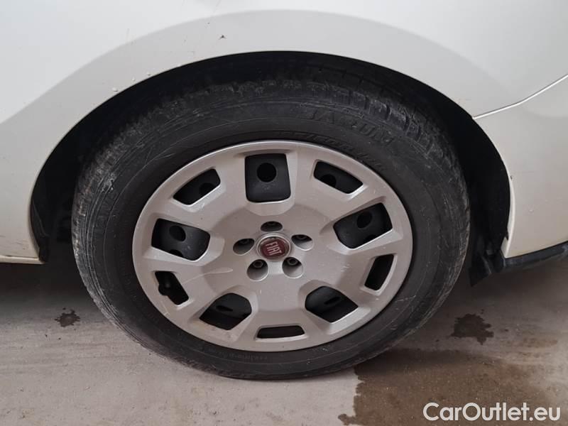 Fiat  Doblo FIAT DOBLÒ CARGO / 2014 / 5P / COMBI MAXI LH1 LOUNGE 1.6 MJET 105CV E6D N1 #17