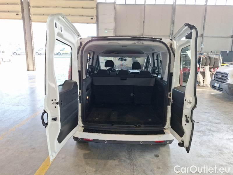Fiat  Doblo FIAT DOBLÒ CARGO / 2014 / 5P / COMBI CH1 LOUNGE 1.6 MJET 120CV E6D N1 #5