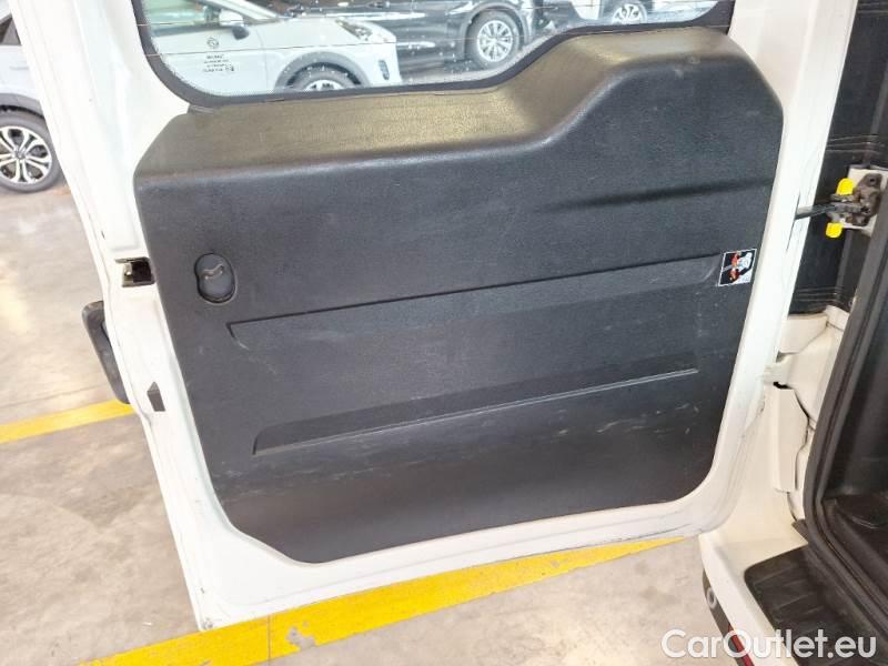 Fiat  Doblo FIAT DOBLÒ CARGO / 2014 / 5P / COMBI CH1 LOUNGE 1.6 MJET 120CV E6D N1 #92