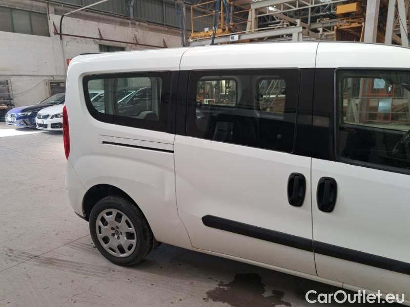 Fiat  Doblo FIAT DOBLÒ CARGO / 2014 / 5P / COMBI MAXI LH1 LOUNGE 1.6 MJET 105CV E6D N1 #28