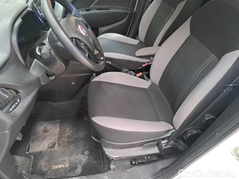 Fiat  Doblo FIAT DOBLÒ CARGO / 2014 / 5P / COMBI MAXI LH1 LOUNGE 1.6 MJET 105CV E6D N1 #12