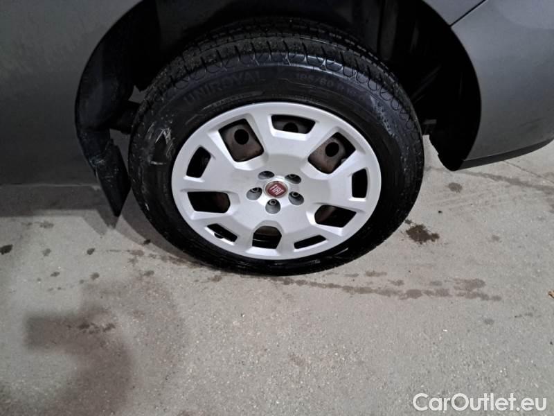 Fiat  Doblo FIAT DOBLÒ CARGO / 2014 / 5P / COMBI MAXI LH1 EASY 1.6 MJET 105CV E6D N1 #18