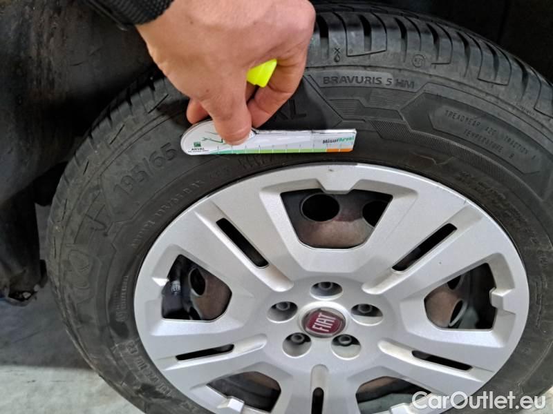 Fiat  Doblo FIAT DOBLÒ CARGO / 2014 / 5P / COMBI COMBI 1.6 MJET 16V 105CV SX (CAT.N1) EU6 #118