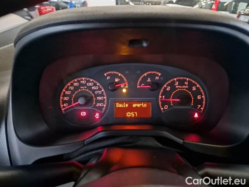 Fiat  Fiorino FIAT  / 2016 / 4P / VETT. FURGONATA 1.3 MULTIJET 95 CV E6D-TEMP SX #20