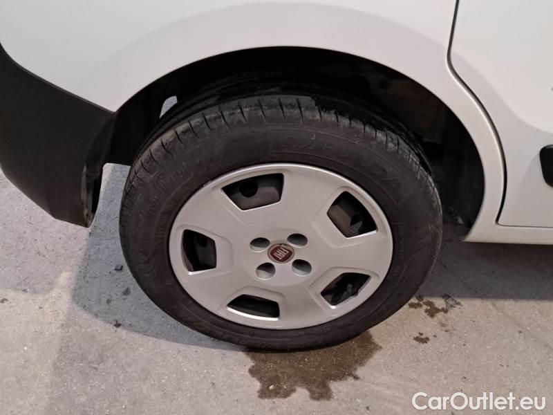 Fiat  Fiorino FIAT  / 2016 / 4P / VETT. FURGONATA 1.3 MULTIJET 95 CV E6D-TEMP SX #16