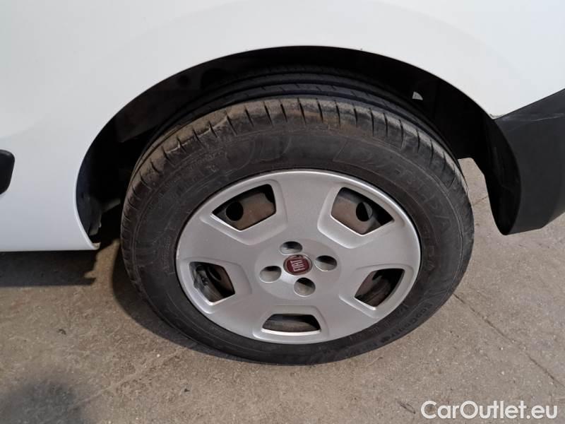 Fiat  Fiorino FIAT  / 2016 / 4P / VETT. FURGONATA 1.3 MULTIJET 95 CV E6D-TEMP SX #17