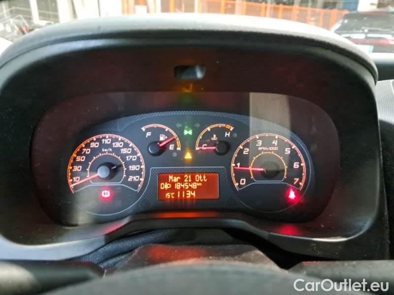 Fiat  Fiorino FIAT  / 2016 / 4P / VETT. FURGONATA 1.3 MULTIJET 95 CV E6D-TEMP SX #4