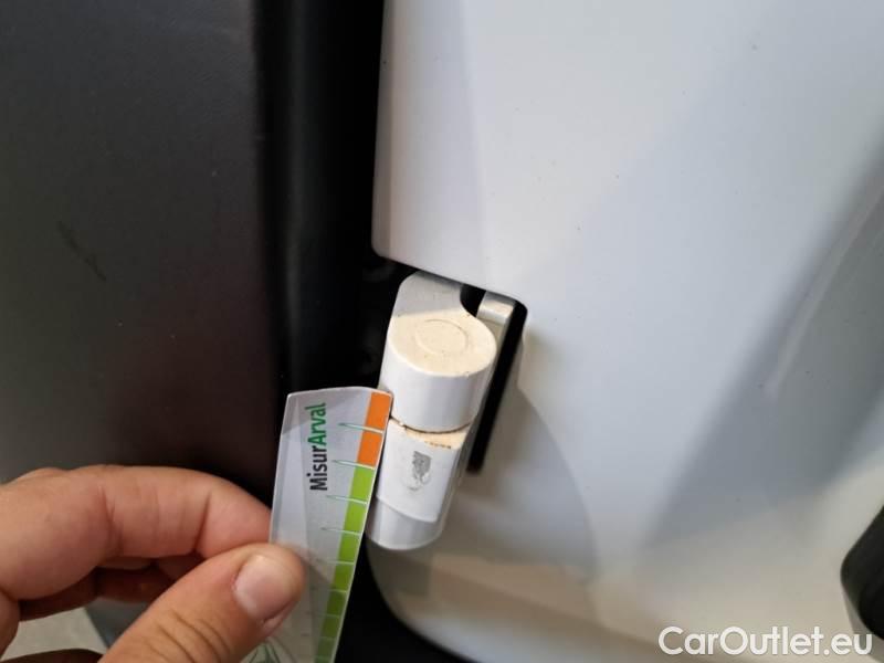 Fiat  Fiorino FIAT  / 2016 / 4P / VETT. FURGONATA 1.3 MULTIJET 95 CV E6D-TEMP SX #75