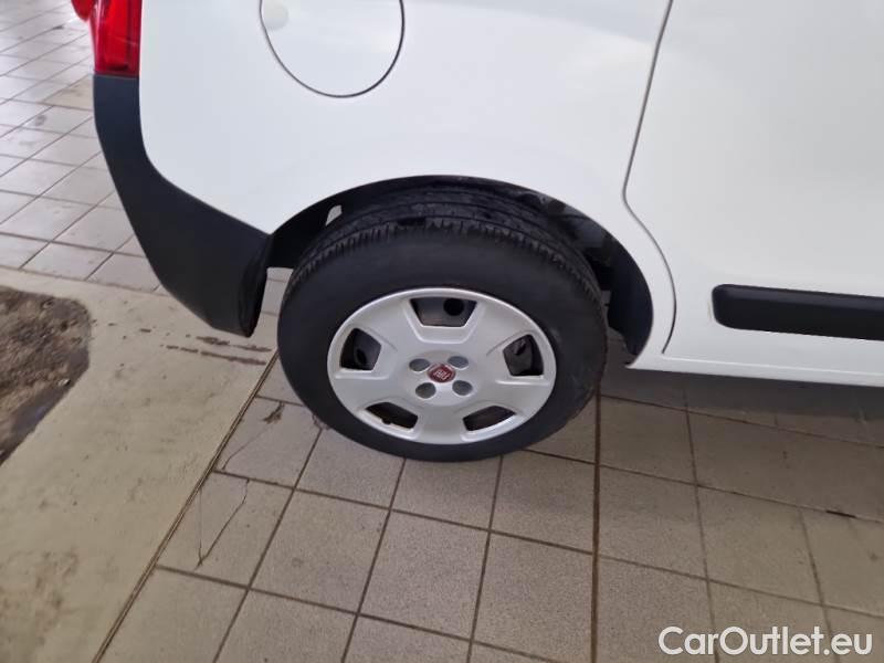 Fiat  Fiorino FIAT  / 2016 / 4P / VETT. FURGONATA 1.3 MULTIJET 95 CV E6D-TEMP SX #16