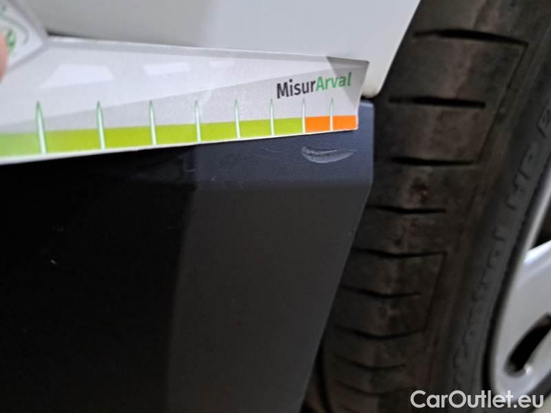 Fiat  Fiorino FIAT  / 2016 / 4P / VETT. FURGONATA 1.3 MULTIJET 95 CV E6D-TEMP SX #39