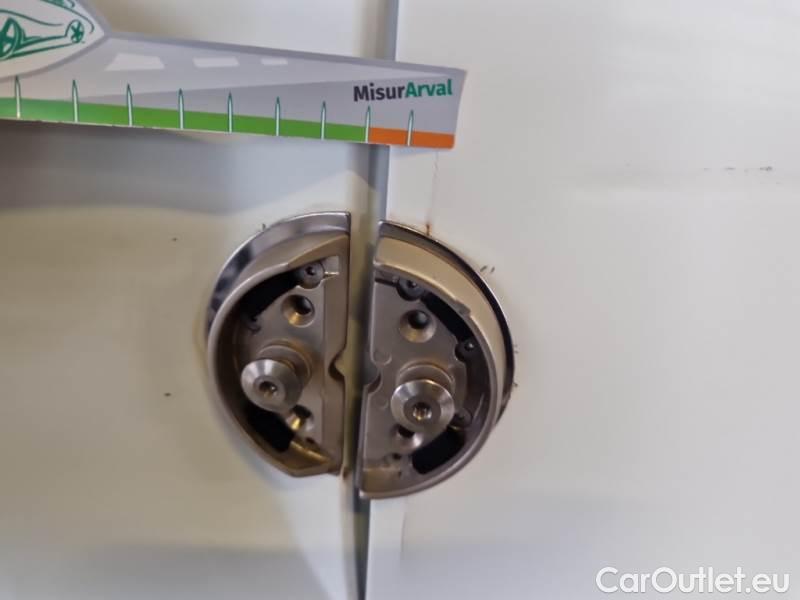 Fiat  Fiorino FIAT  / 2016 / 4P / VETT. FURGONATA 1.3 MULTIJET 95 CV E6D-TEMP SX #43