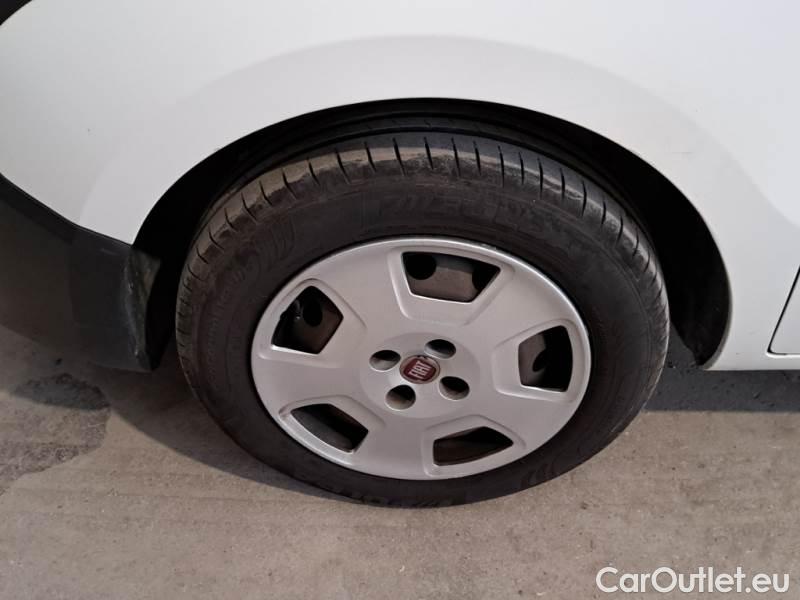 Fiat  Fiorino FIAT  / 2016 / 4P / VETT. FURGONATA 1.3 MULTIJET 95 CV E6D-TEMP SX #18