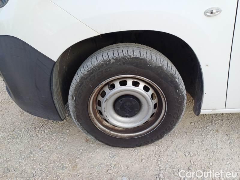 Peugeot  Partner PEUGEOT  / 2018 / 4P / VETT. FURGONATA L1 BLUEHDI 100CV PREMIUM #88