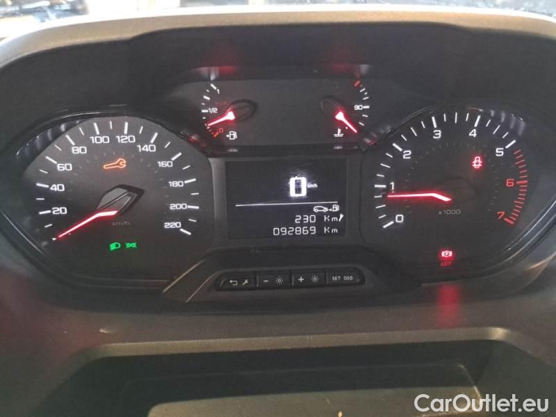 Peugeot  Partner PEUGEOT  / 2018 / 4P / VETT. FURGONATA L2 BLUEHDI 100CV PREMIUM #4