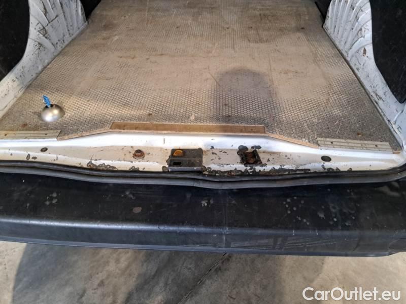 Peugeot  Partner PEUGEOT  / 2018 / 4P / VETT. FURGONATA L2 BLUEHDI 100CV PREMIUM #111