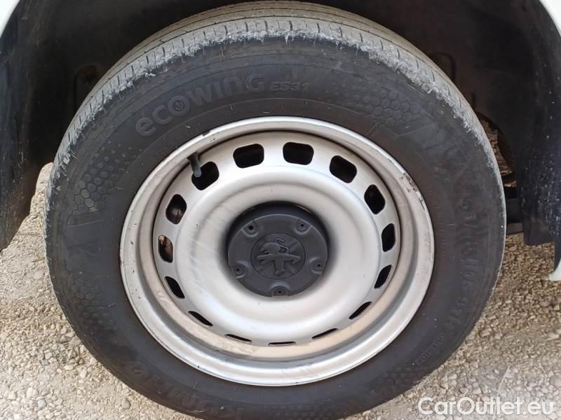 Peugeot  Partner PEUGEOT  / 2018 / 4P / VETT. FURGONATA L1 BLUEHDI 100CV PREMIUM #16