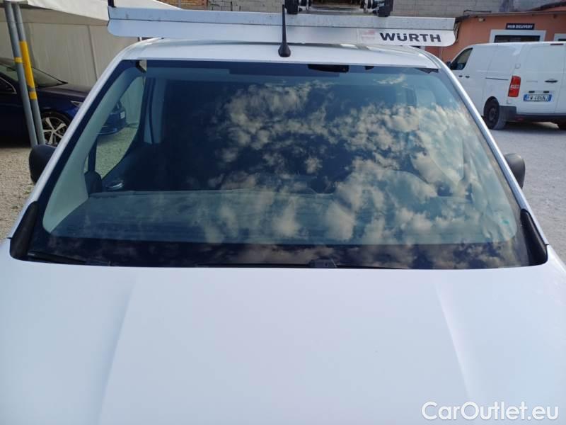 Peugeot  Partner PEUGEOT  / 2018 / 4P / VETT. FURGONATA L1 BLUEHDI 100CV PREMIUM #10