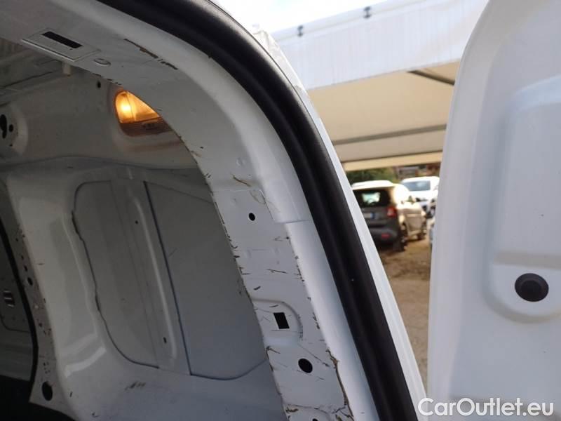 Peugeot  Partner PEUGEOT  / 2018 / 4P / VETT. FURGONATA L1 BLUEHDI 100CV PREMIUM #138