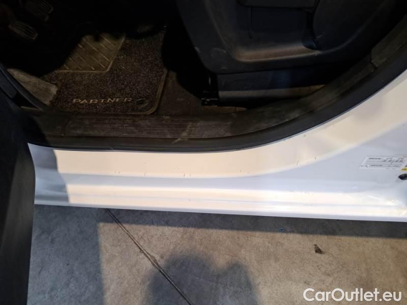 Peugeot  Partner PEUGEOT  / 2018 / 4P / VETT. FURGONATA L2 BLUEHDI 100CV PREMIUM #99