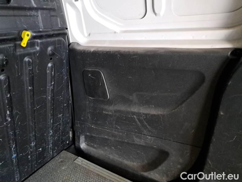 Peugeot  Partner PEUGEOT  / 2018 / 4P / VETT. FURGONATA L2 BLUEHDI 100CV PREMIUM #121