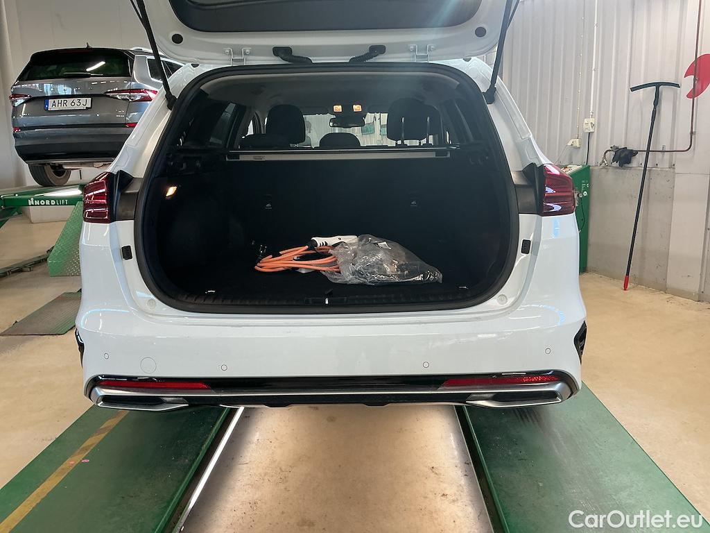 KIA  Cee'd SW Plug-In Advance #13