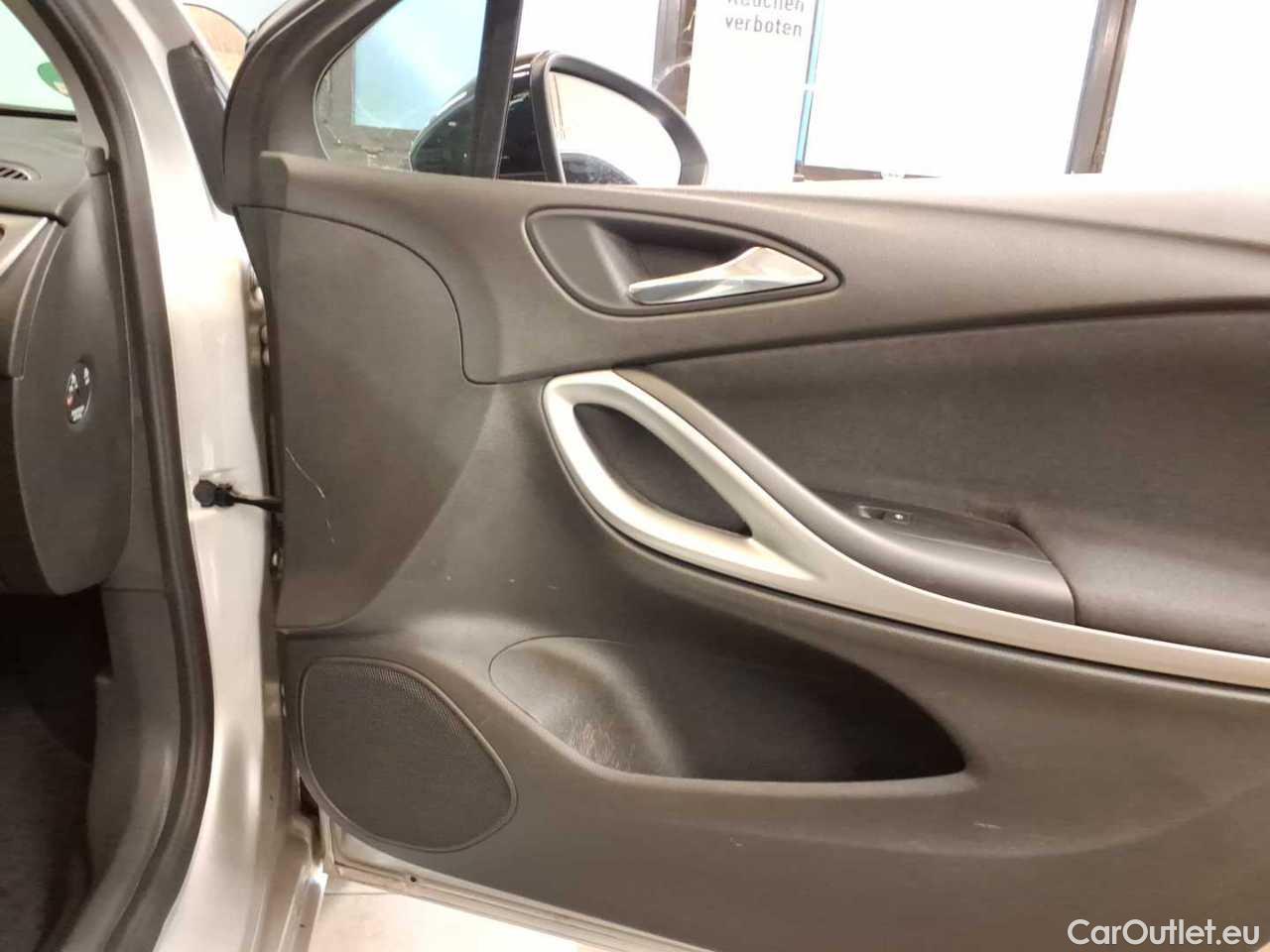 Opel  Astra 1.5 D Start/Stop Sports Tourer Edition Manual Diesel  12 #38