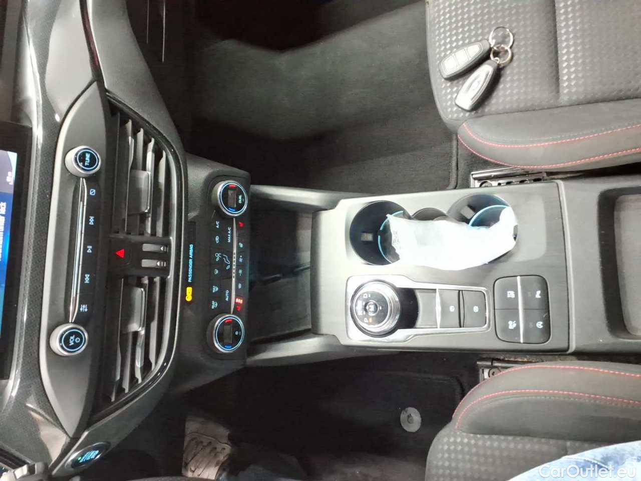 Ford  Focus Turnier 1.5 EcoBlue Start-Stopp-System Aut. ST-LINE Automatic Diesel  2 #13