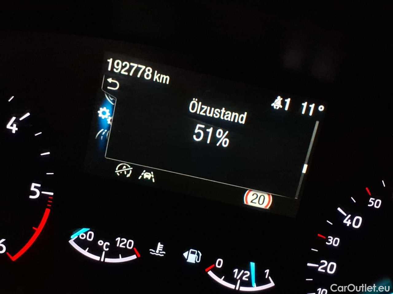 Ford  Focus Turnier 1.5 EcoBlue Start-Stopp-System TITANIUM Manual Diesel  10 #29