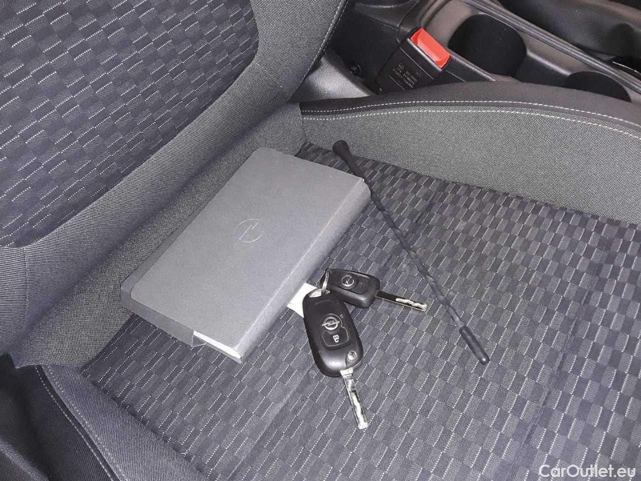 Opel  Astra 1.5 D Start/Stop Sports Tourer Business Edition Manual Diesel  3 #17