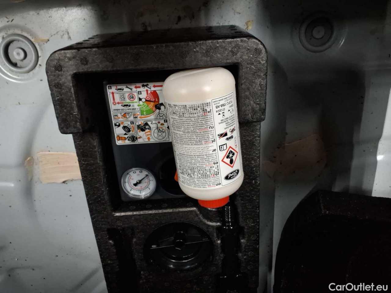 Ford  Focus Turnier 1.5 EcoBlue Start-Stopp-System TITANIUM Manual Diesel  10 #23