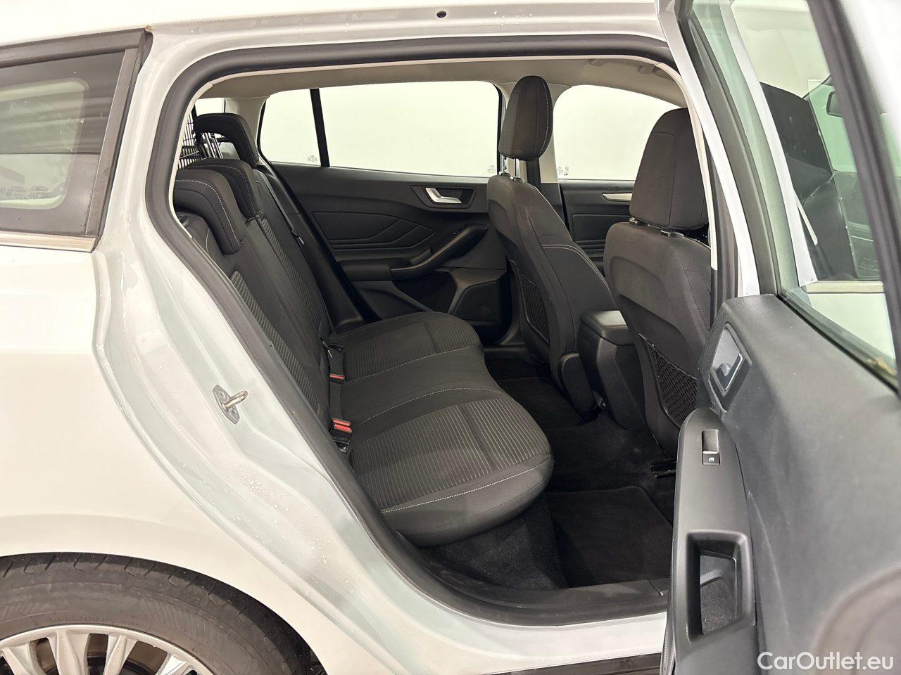 Ford  Focus Turnier 1.5 EcoBlue Start-Stopp-System TITANIUM Manual Diesel  10 #9