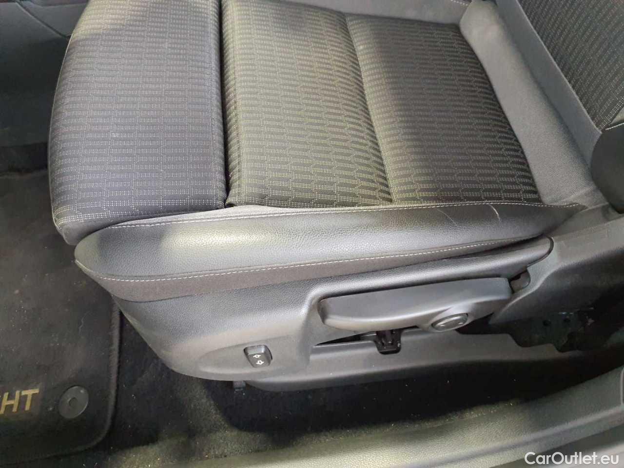 Opel  Astra 1.5 D Start/Stop Sports Tourer Business Elegance Manual Diesel  1 #15