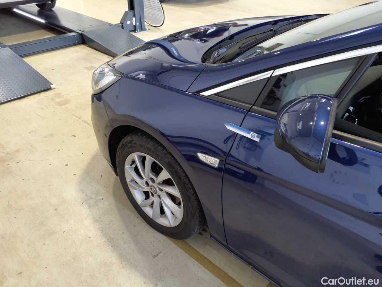 Opel  Astra 1.5 D Start/Stop Sports Tourer Business Elegance Manual Diesel  1 #56