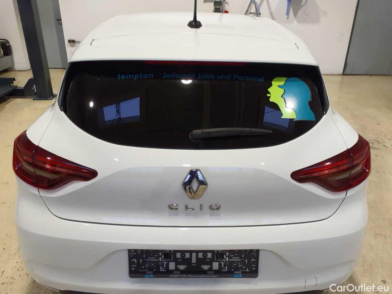 Renault  Clio TCe 90 Experience Manual Petrol  6 #40