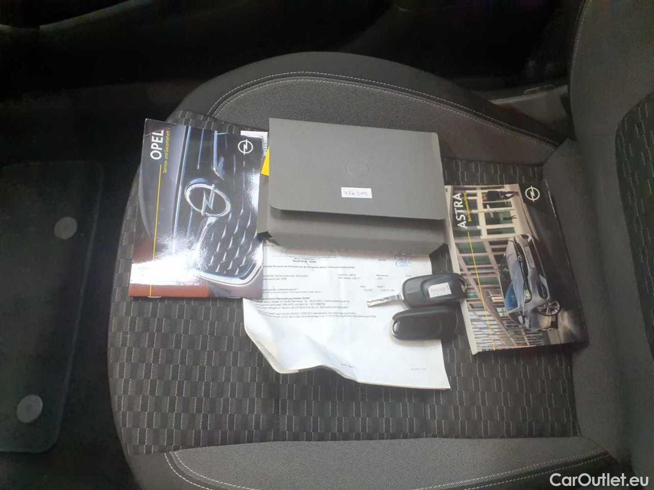 Opel  Astra 1.5 D Start/Stop Sports Tourer Business Edition Manual Diesel  4 #27