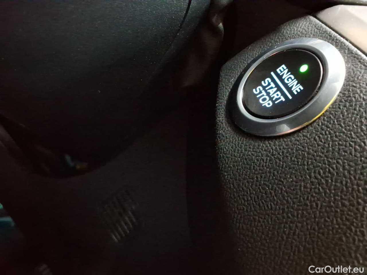 Ford  Focus Turnier 1.5 EcoBlue Start-Stopp-System TITANIUM Manual Diesel  10 #17