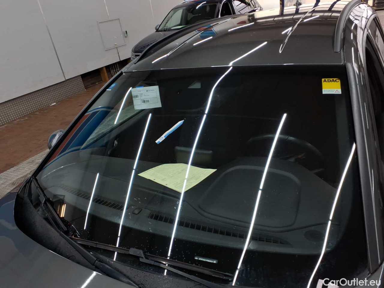 Ford  Focus Turnier 1.5 EcoBlue Start-Stopp-System Aut. ST-LINE Automatic Diesel  2 #61