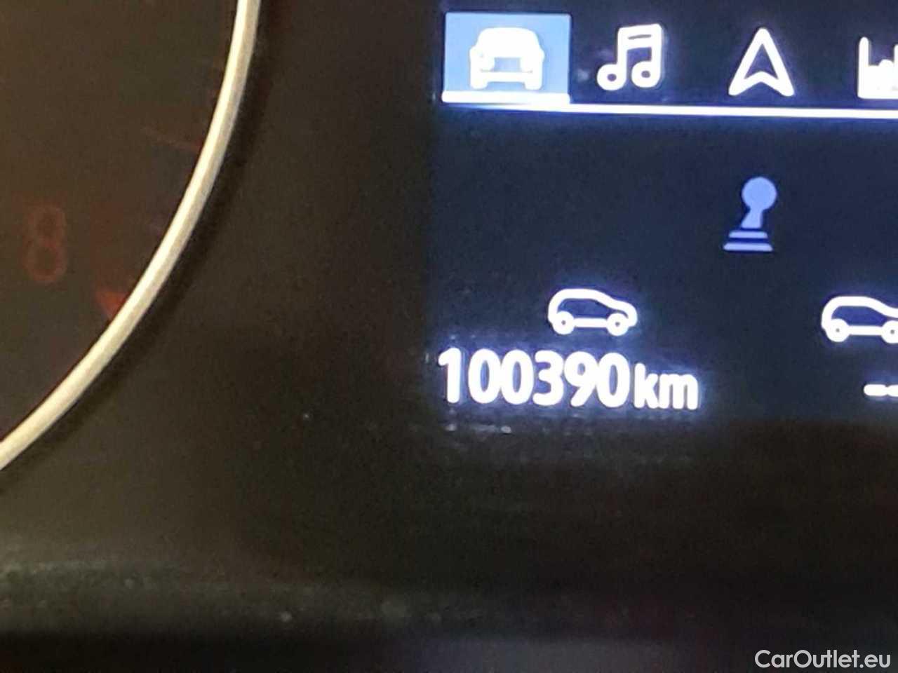 Renault  Clio TCe 90 Experience Manual Petrol  6 #20