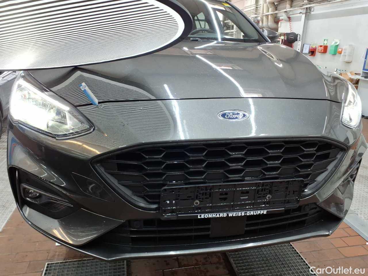 Ford  Focus Turnier 1.5 EcoBlue Start-Stopp-System Aut. ST-LINE Automatic Diesel  2 #58