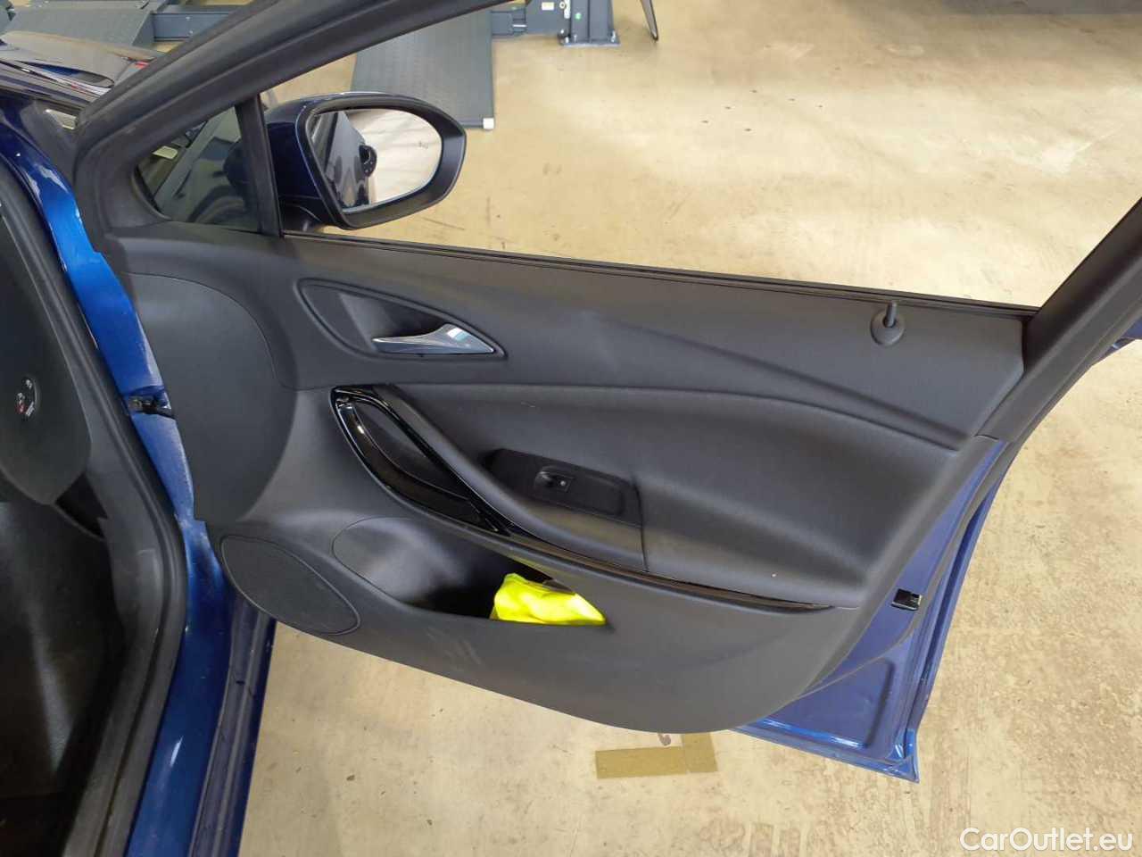 Opel  Astra 1.5 D Start/Stop Sports Tourer Business Elegance Manual Diesel  1 #28