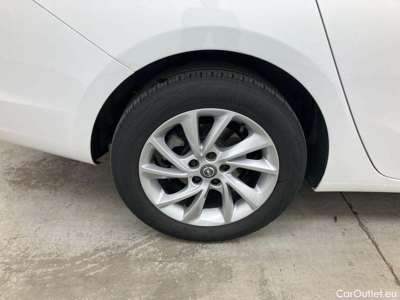 Opel  Astra 1.5 D Start/Stop Sports Tourer Business Edition Manual Diesel  4 #10